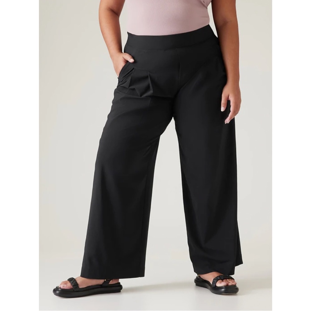 ATHLETA 'Brooklyn Heights' Wide Leg Pants in Black